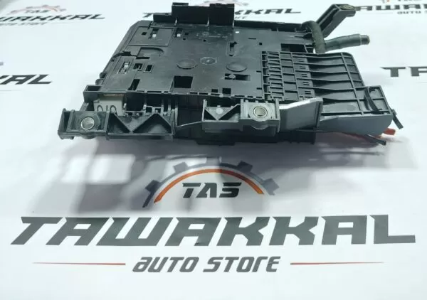             Porsche Cayenne S Rear Trunk Fusebox Relay Junction Box 7P0937548H 2011-2018 - Image 6