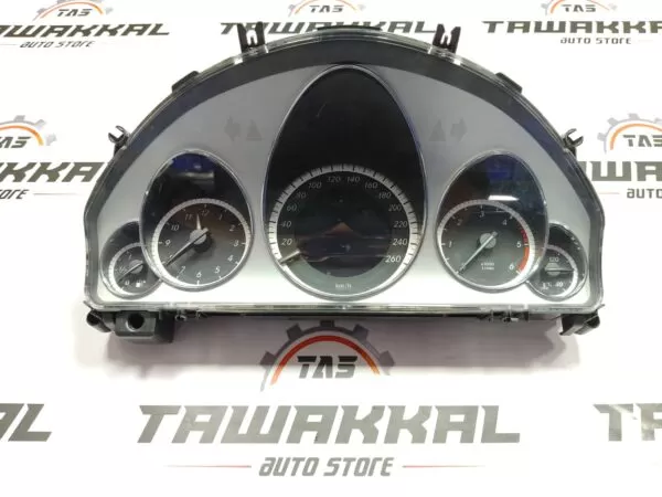 MERCEDES-BENZ E-CLASS E200 W212 SPEEDOMETER CLUSTER A2129004113 2009-2016