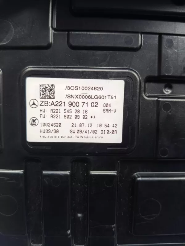 MERCEDES-BENZ S-CLASS S63 AMG FUSE BOX JUNCTION BOX A2219007102 2005-2013 - Image 3