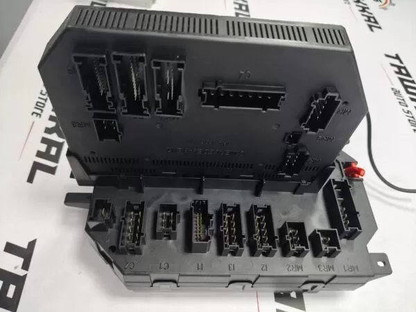 MERCEDES-BENZ S-CLASS S63 AMG FUSE BOX JUNCTION BOX A2219007102 2005-2013 - Image 4