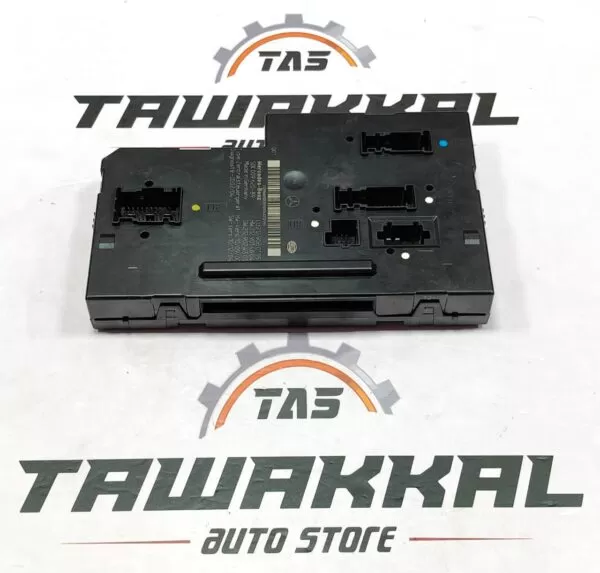 MERCEDES-BENZ E350 W212 REAR SAM RELAY FUSE BOX  2129060105 2009-2016
